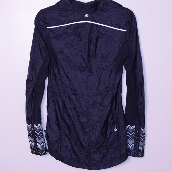 Women's Lululemon Black Pedal Power Lightweight Athletic Jacket - Size 2 - Picture 8 of 10